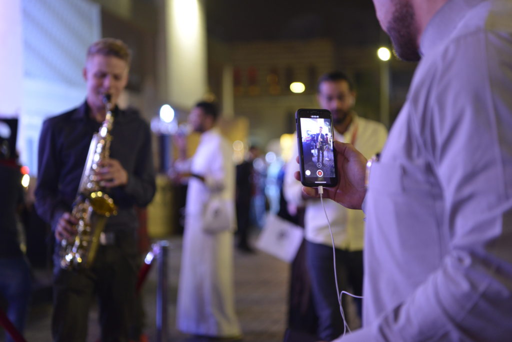 DEESAXX - BURYSAX - SAXOPHONIST - Artists for your events